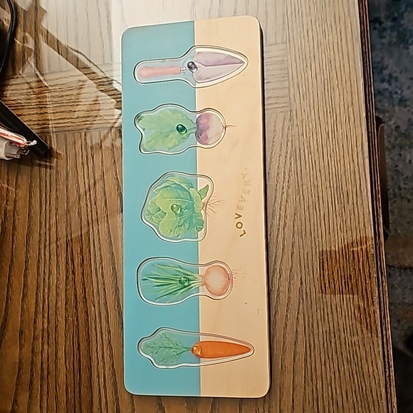 Lovevery Community Garden Puzzle - Picture 2 of 3
